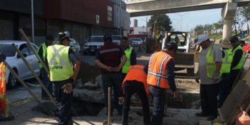 Busca Cespt solución a daños en pozo de visita de Colector Internacional