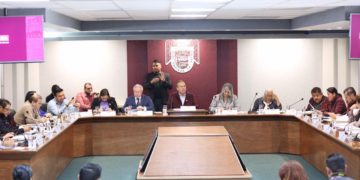 Cabildo autoriza prórroga de contratos a concesionarias de arrastre y almacenamiento de vehículos