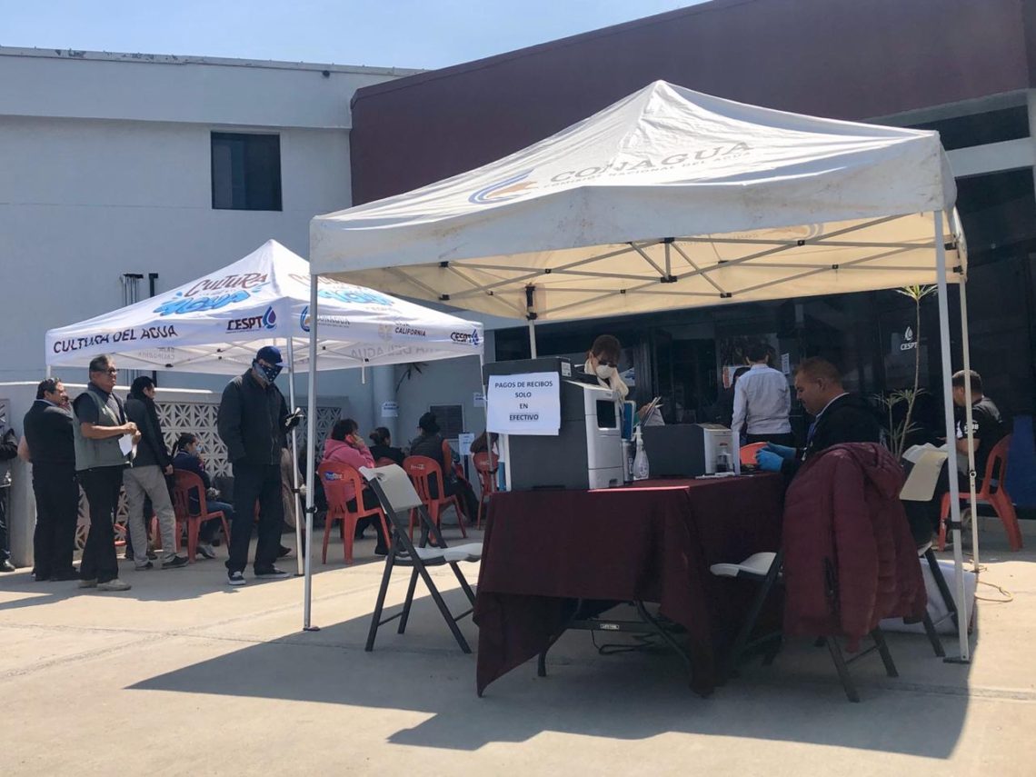 Mantiene Cespt módulo de atención en el exterior de sus oficinas