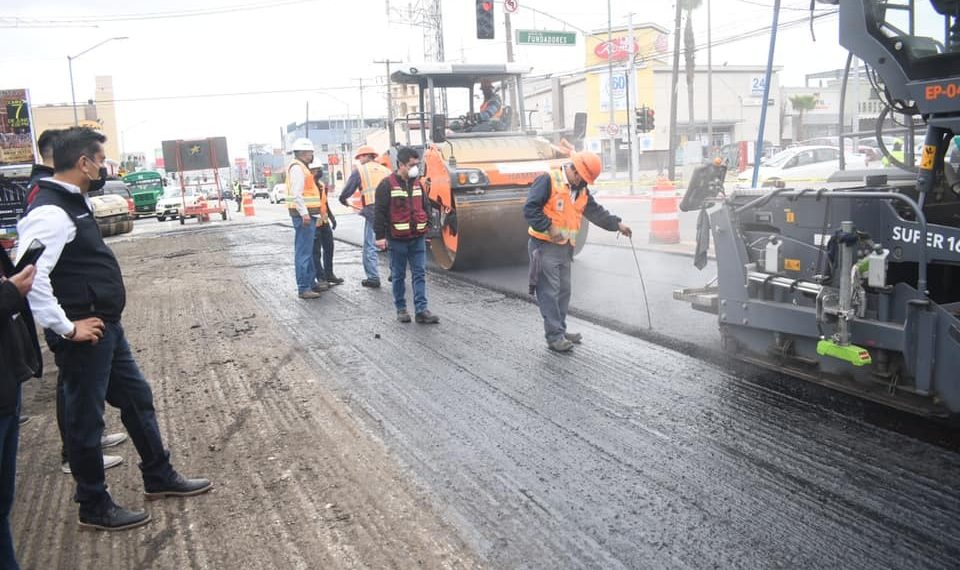 Avanza reencarpetado asfáltico del bulevar Agua Caliente