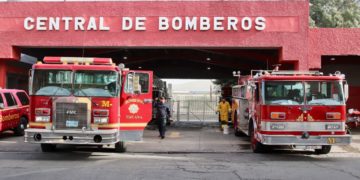 Ayuntamiento de Tijuana separa de su cargo al director de Bomberos Municipal