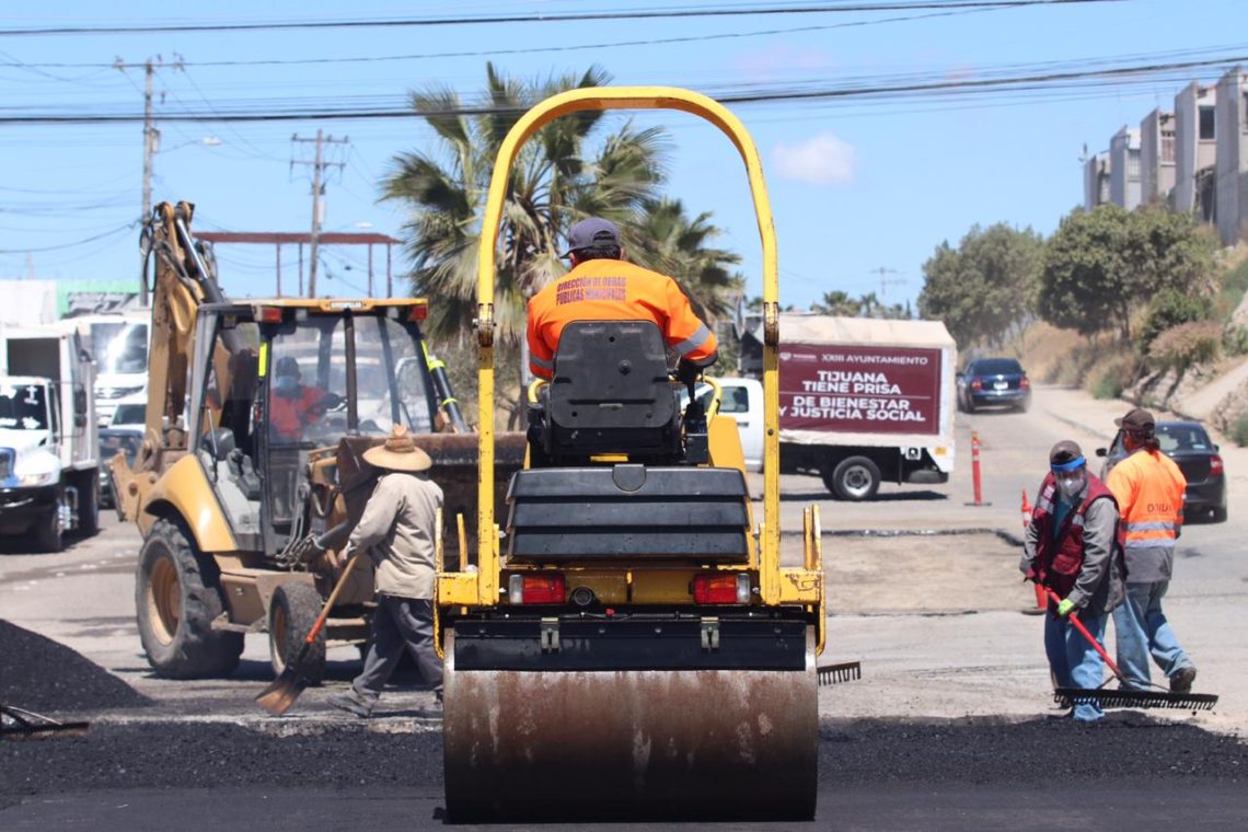 Constatan avance de bacheo y motoconformado en La Presa