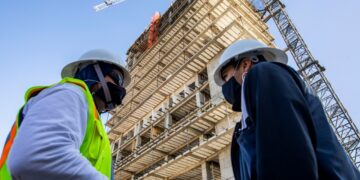 Mantienen seguimiento a protocolos sanitarios para la industria de la construcción
