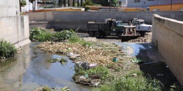 Supervisan limpieza del Desarenador Aguaje de la Tuna