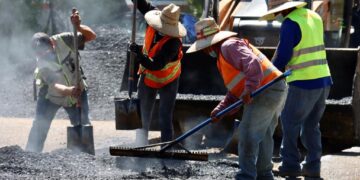 Rehabilitación de avenida Fuerza Aérea Mexicana al 60 por ciento