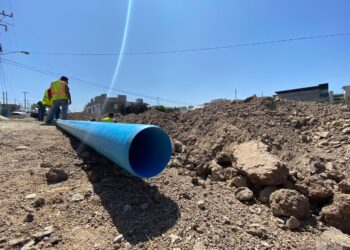 Avanza Cespt instalación de red de agua en Lomas de Coronado, Rosarito