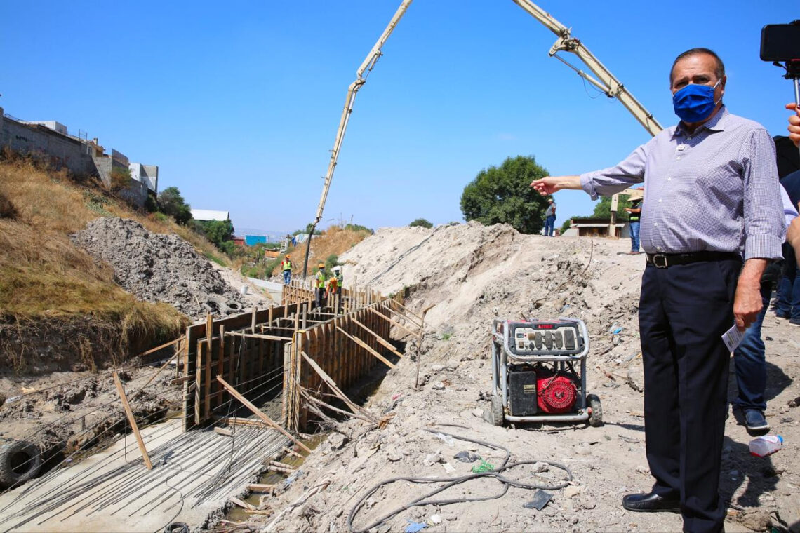 Casi 5 millones de pesos en obras en delegaciones Cerro Colorado y La Presa