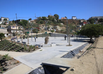 Realizan rescate integral de arroyo en colonia Xicoténcatl Leyva