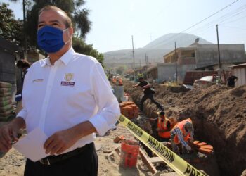 Avanza obra de drenaje sanitario en fraccionamiento Los Girasoles