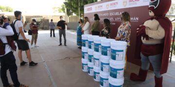 Aporta Inovi donativo en apoyo a escuelas municipales de Tijuana