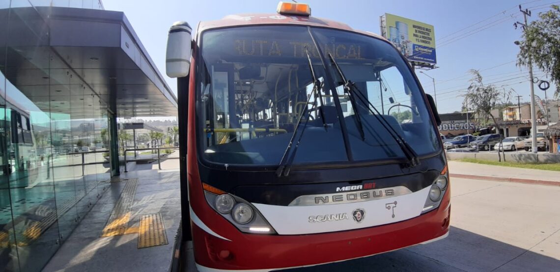 Instalan sistema GPS en 13 unidades del SITT