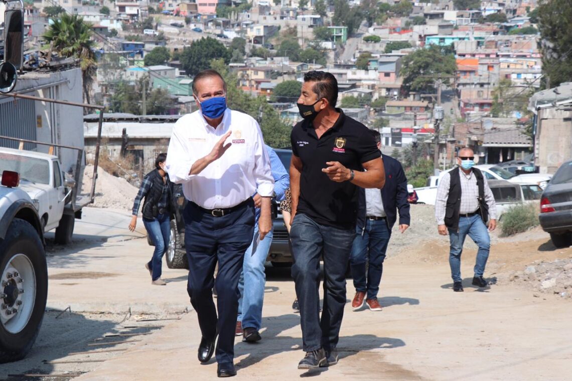 Rehabilitan vialidades en Camino Verde y en la Burócratas Hipódromo