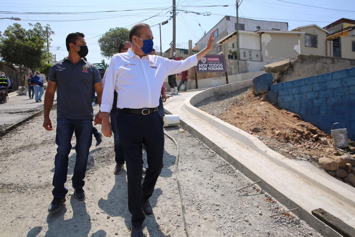 Avanzan obras en Cerro Colorado y Otay Centenario