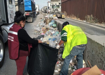Retiran más de dos toneladas de basura en corredor de exportación en Garita de Otay