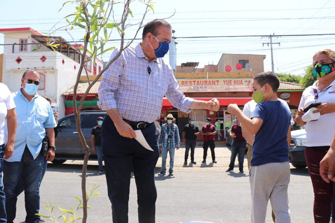 Retiran ocho toneladas de basura en El Refugio