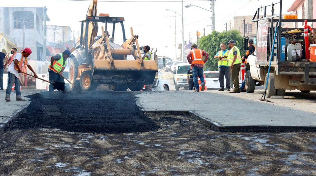 Rehabilitan vialidades en delegación La Presa ALR