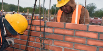 Genera industria de la vivienda casi 100 mil empleos en Baja California