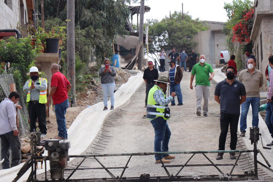Atienden rezago en pavimentación y drenaje en San Antonio de los Buenos