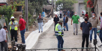 Atienden rezago en pavimentación y drenaje en San Antonio de los Buenos