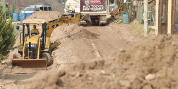 Continúan obras de pavimentación en delegación Cerro Colorado