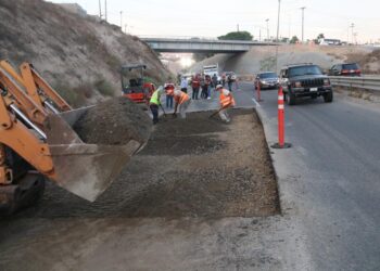 Inician pavimentación sobre la carretera libre Tijuana-Rosarito