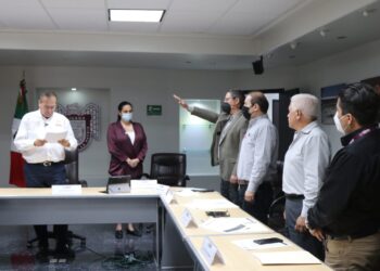 Rinden protesta titulares del Implan, Promun y Desom