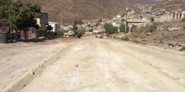 Suspenden tránsito vehicular en tramo de calle Valle Imperial de la colonia Altiplano