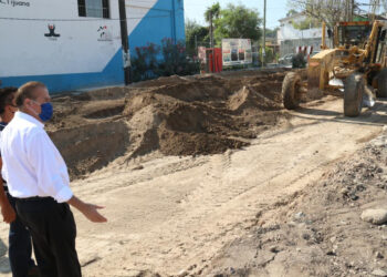 Mejorará acceso a la 3 de Octubre con instalación de concreto hidráulico en bulevar Contreras