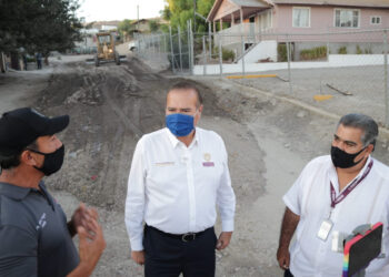 Realiza municipio motoconformado en vialidad de colonia La Joya