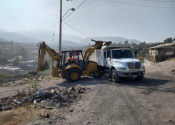 Limpia Ayuntamiento basureros en delegación La Presa