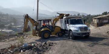 Limpia Ayuntamiento basureros en delegación La Presa