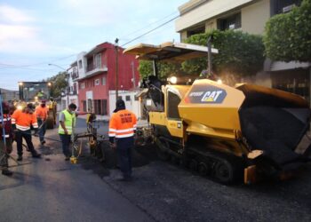 Obras de reencarpetado en colonia Marrón