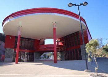 Supervisa alcalde avance en construcción de espacio deportivo y comunitario en Sánchez Taboada