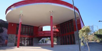 Supervisa alcalde avance en construcción de espacio deportivo y comunitario en Sánchez Taboada