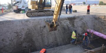 Intensifican reconstrucción de cajón pluvial en Vía Rápida Oriente