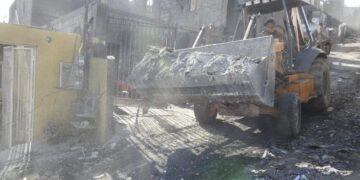 Continúa Ayuntamiento remoción de escombros en Cumbres del Rubí