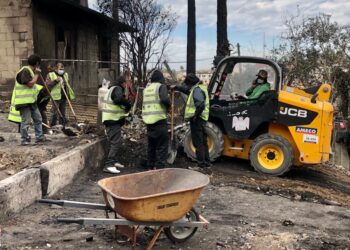 Entregan Ayuntamiento cartas de identidad a damnificados en Cumbres del Rubí