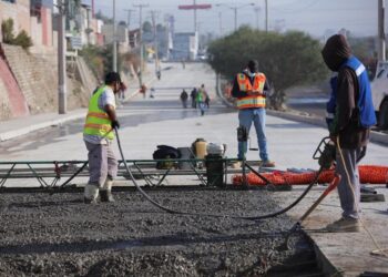 Trabaja municipio en mejora de avenida Las Fuentes
