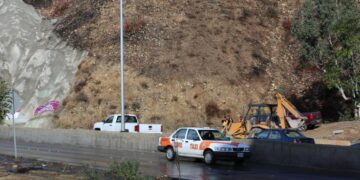 Contemplan dos semanas para rehabilitar talud en acceso a Playas de Tijuana