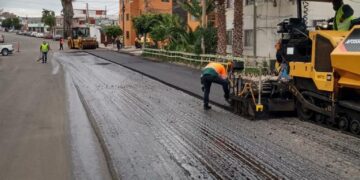 Suspenden circulación en tramo del paseo Playas por obras de reencarpetado