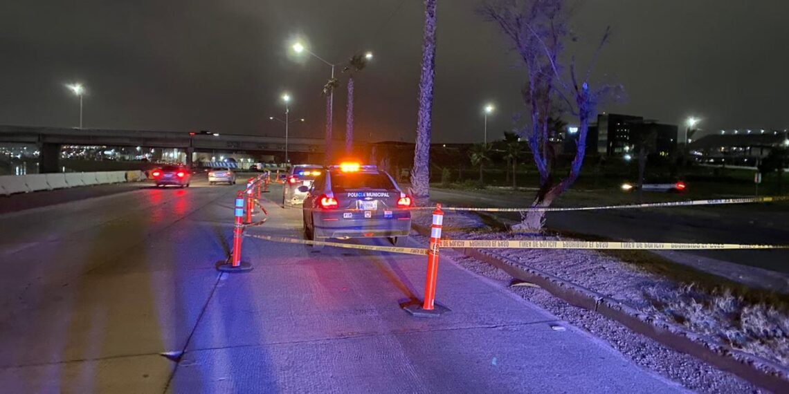 Cierran circulación en tramo de Vía Rápida por socavón