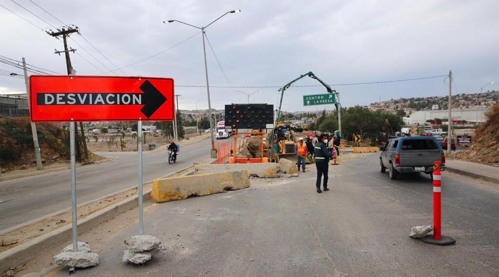 Intensifican trabajos de rehabilitación del socavón en bulevar Simón Bolivar