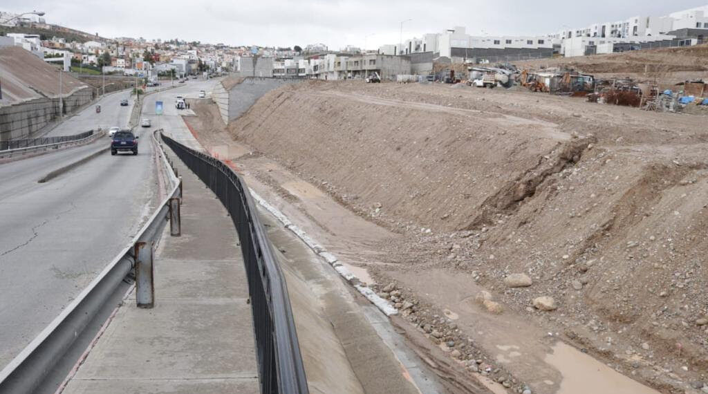 Suspenden permisos de construcción en Colinas de California