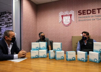 Recibe Goierno Municipal 5 mil cubrebocas donados por Grupo Abadi