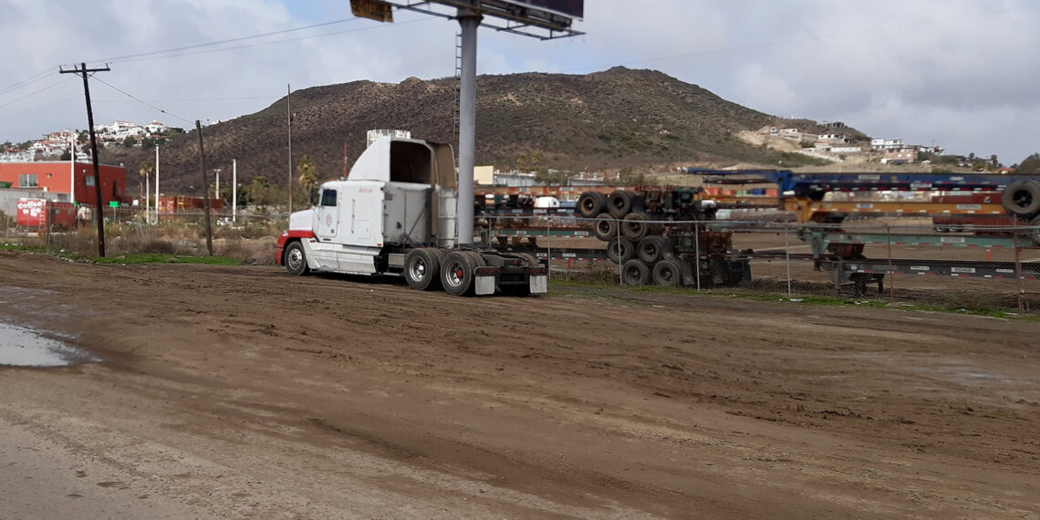 Piden transportistas de carga contribuir en planes de desarrollo urbano