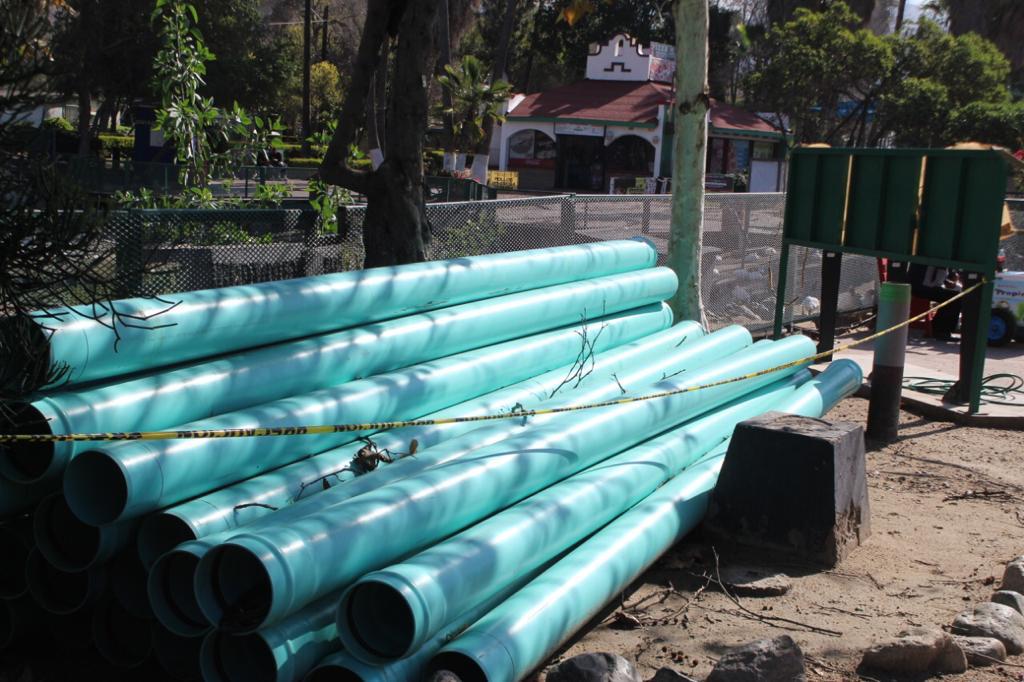 Inician limpieza y desazolve en lago de Parque Morelos
