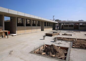 En construcción centro de salud y prepa en La Presa Este