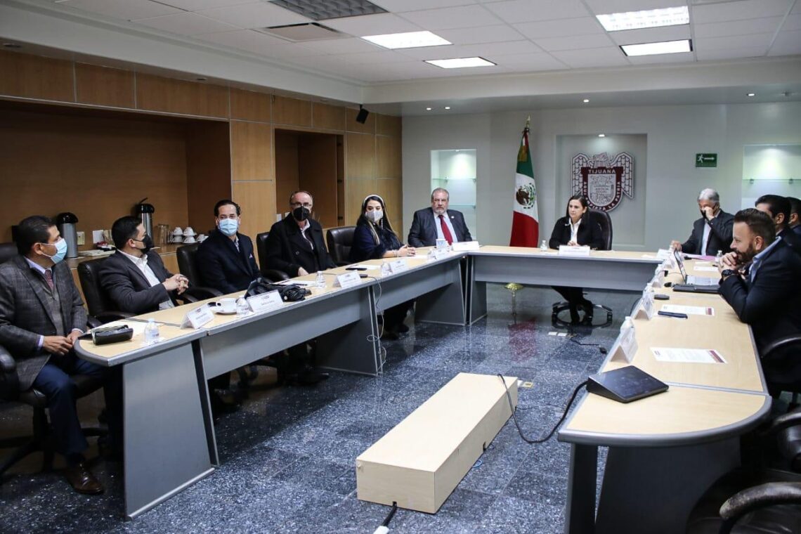 Analizan avances en recuperación económica post COVID-19