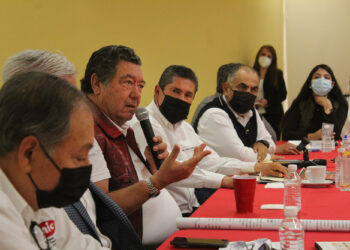 Plantea CMIC cinco ejes prioritarios en su primer encuentro con candidatos