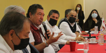 Plantea CMIC cinco ejes prioritarios en su primer encuentro con candidatos